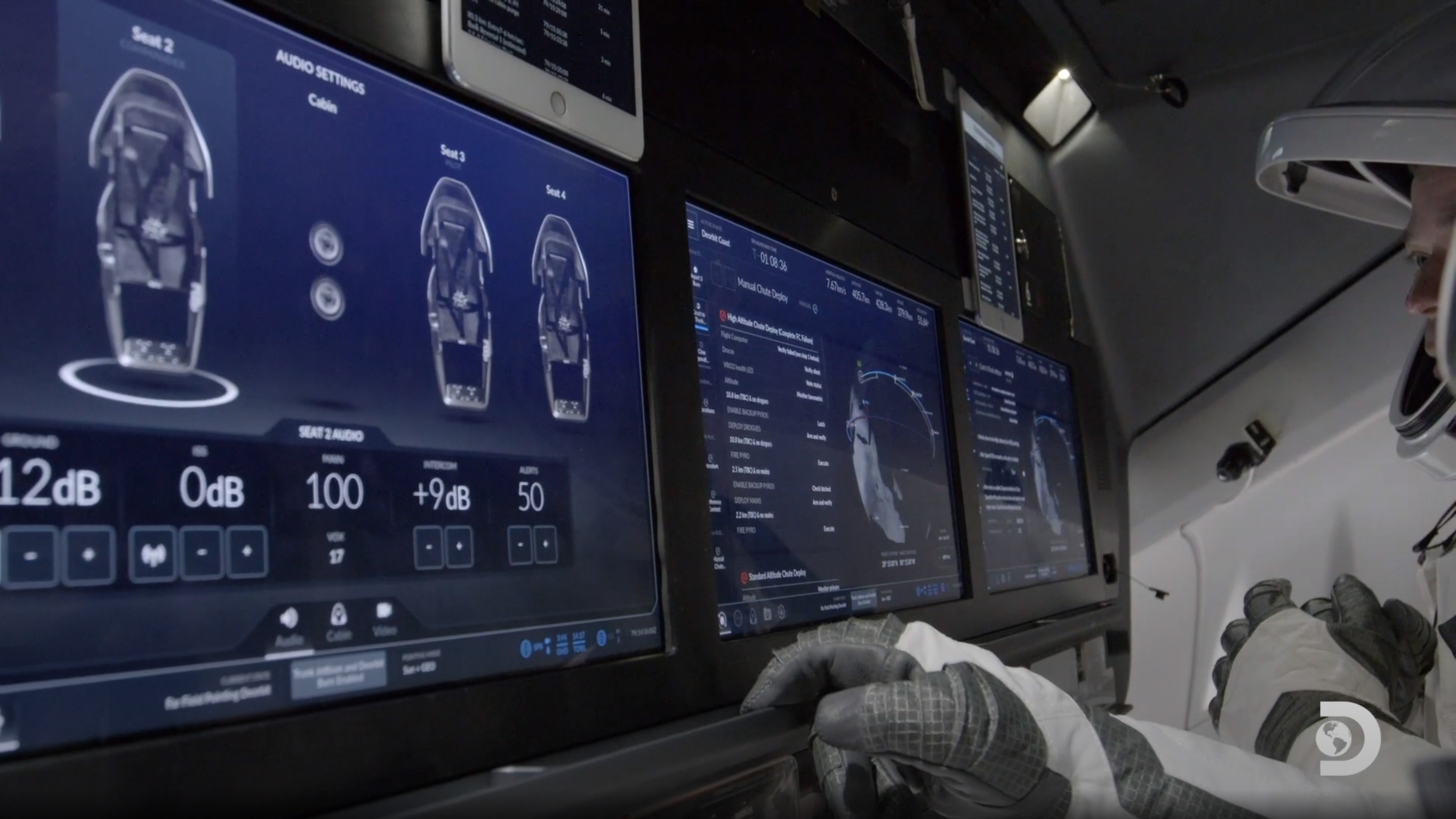 SpaceX - Crew Dragon Displays UI/UX