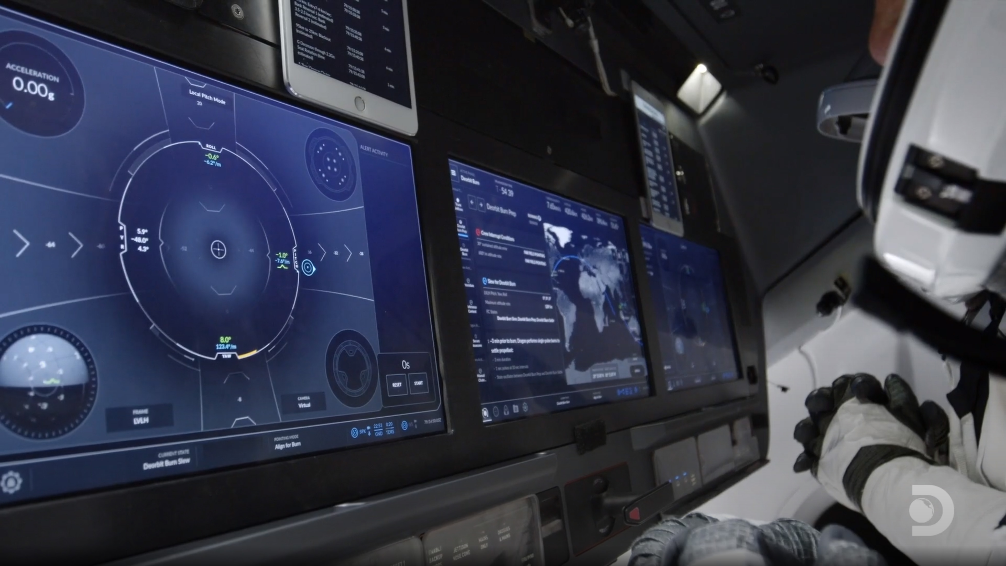 SpaceX - Crew Dragon Displays UI/UX